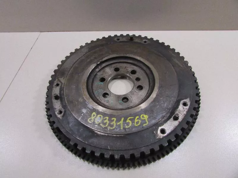 Маховик двигателя BS264630