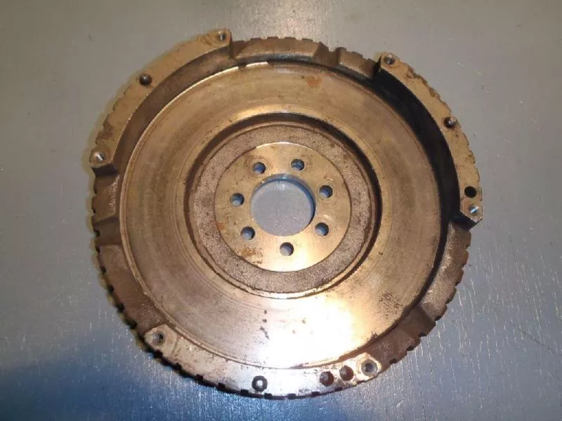 Маховик двигателя BS264016