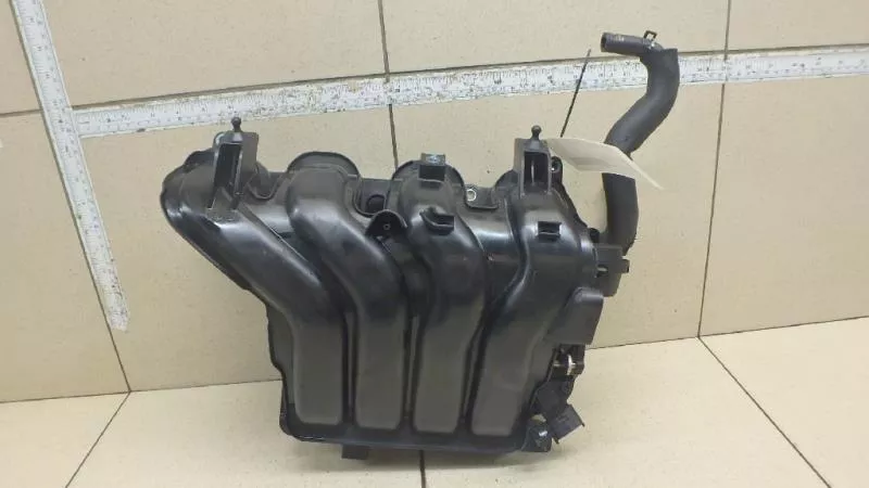 Впускной коллектор ST303148 Впускной коллектор ST303148