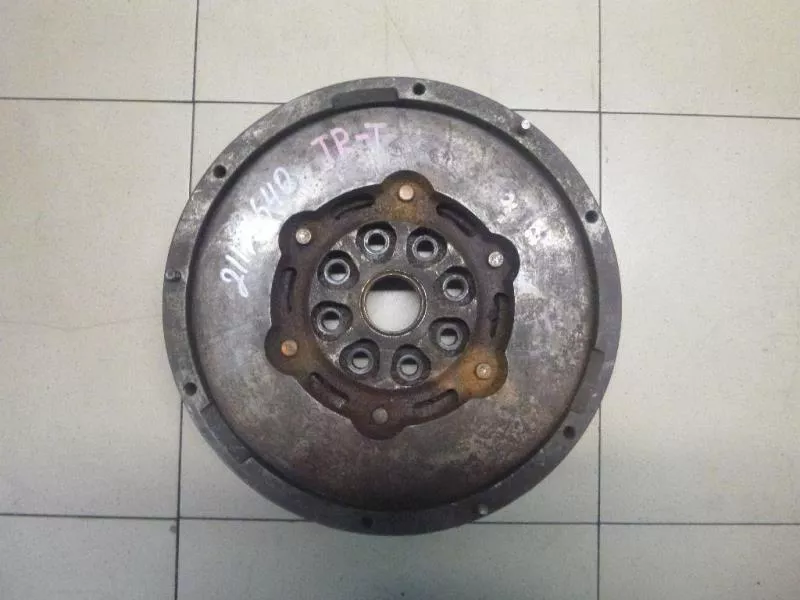 Маховик двигателя BS267684