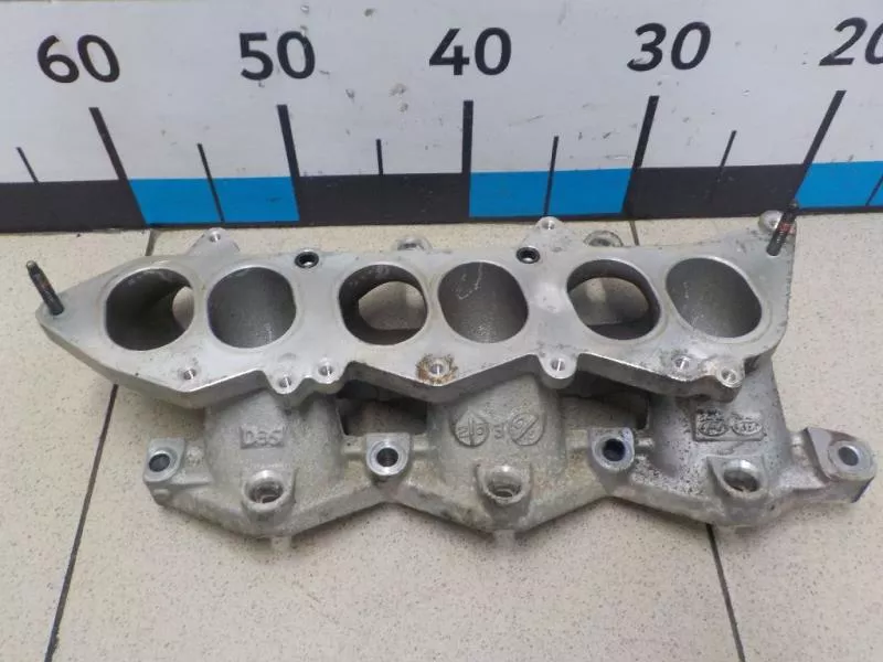 Впускной коллектор ST299989