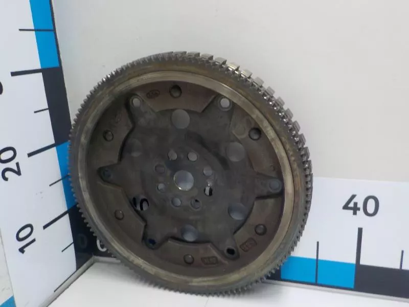 Маховик двигателя BS265676