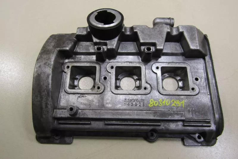 Клапанная крышка ГБЦ BS68223 Клапанная крышка ГБЦ BS68223