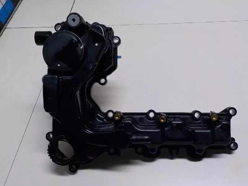 Клапанная крышка ГБЦ BS69571 Клапанная крышка ГБЦ BS69571