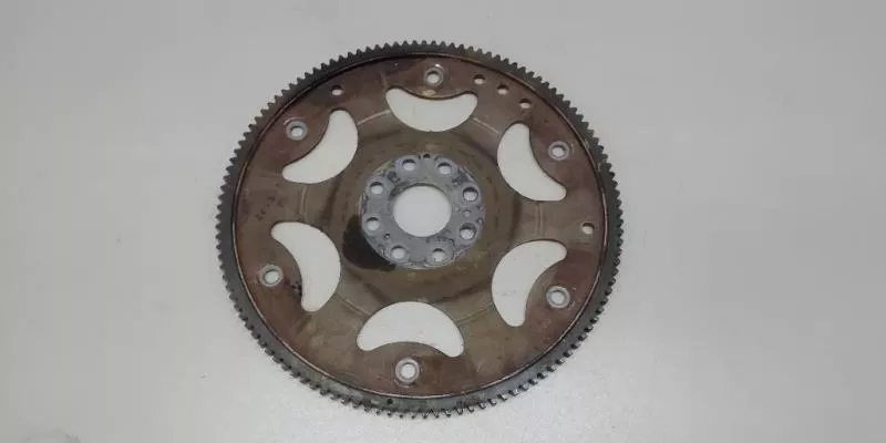 Маховик двигателя BS266613