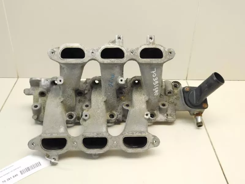 Впускной коллектор ST301557 Впускной коллектор ST301557