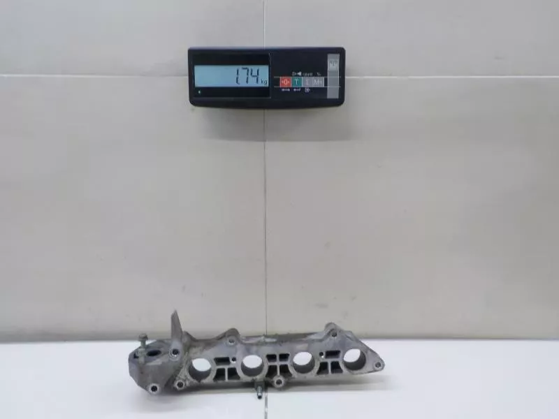 Впускной коллектор ST300740