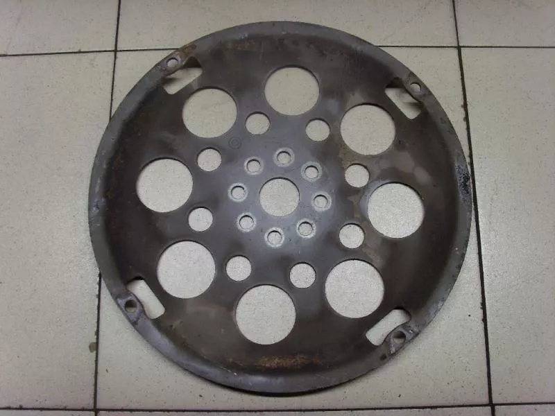 Маховик двигателя BS264008