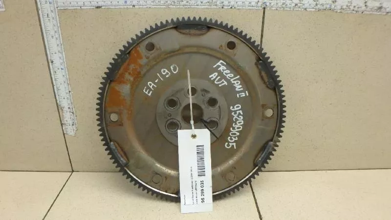 Маховик двигателя BS264764 Маховик двигателя BS264764