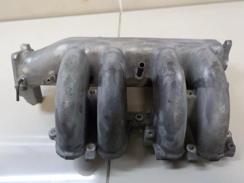 Впускной коллектор ST299156