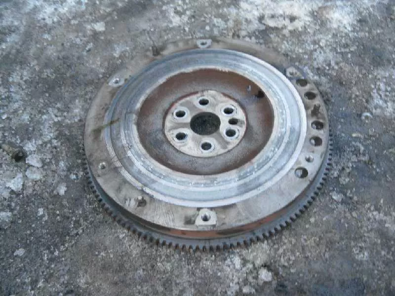 Маховик двигателя BS265422