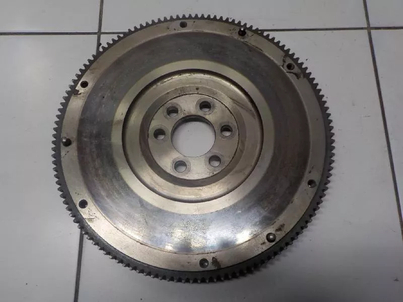 Маховик двигателя BS263772