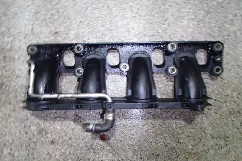 Впускной коллектор ST302526