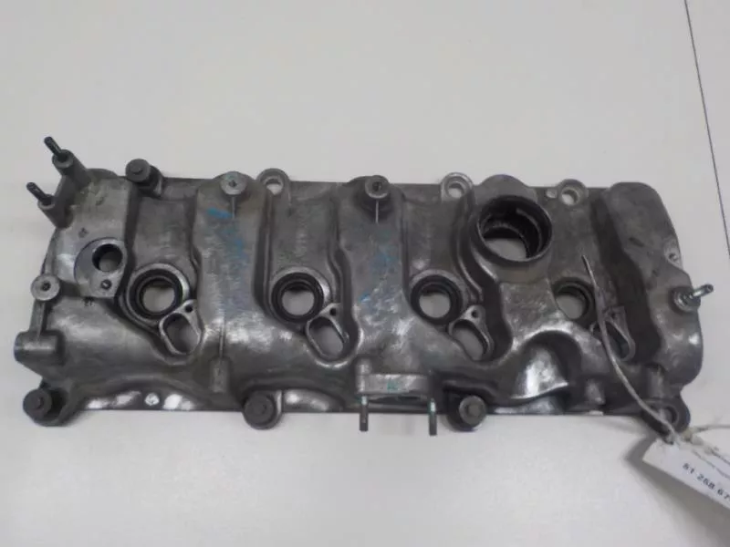 Клапанная крышка ГБЦ BS68478 Клапанная крышка ГБЦ BS68478