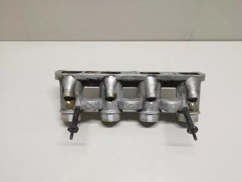 Впускной коллектор ST300498 Впускной коллектор ST300498