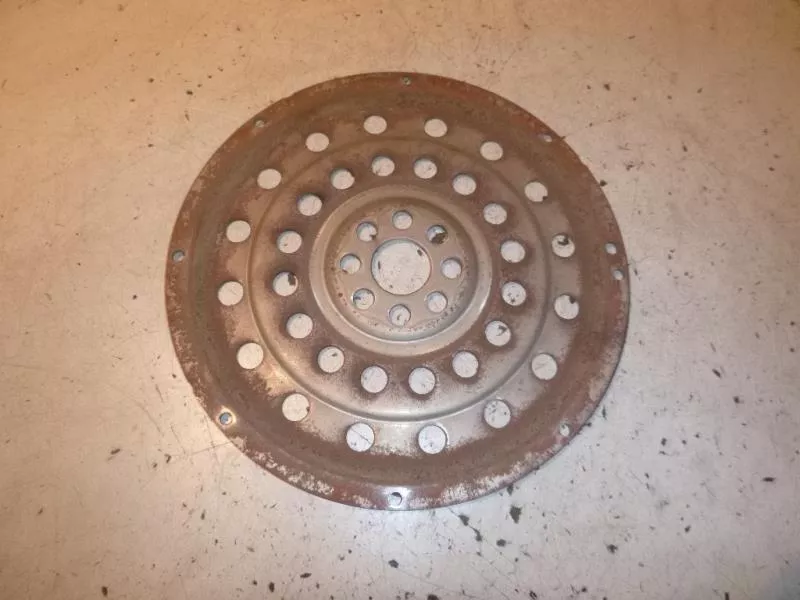 Маховик двигателя BS264302