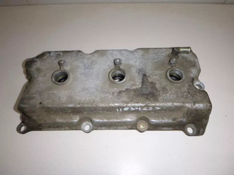 Клапанная крышка ГБЦ BS67948 Клапанная крышка ГБЦ BS67948