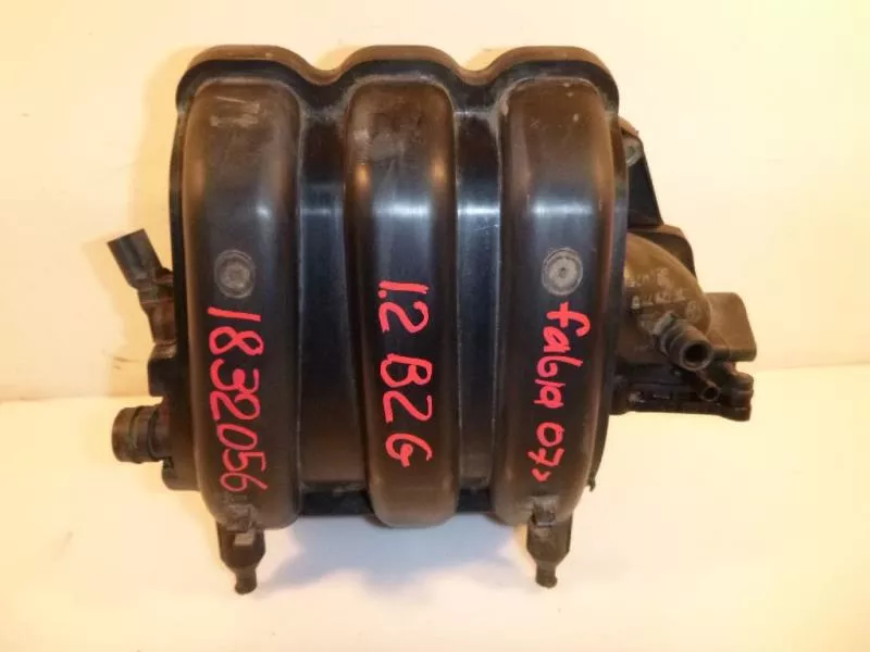 Впускной коллектор ST299627