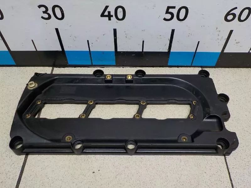 Клапанная крышка ГБЦ BS68663 Клапанная крышка ГБЦ BS68663