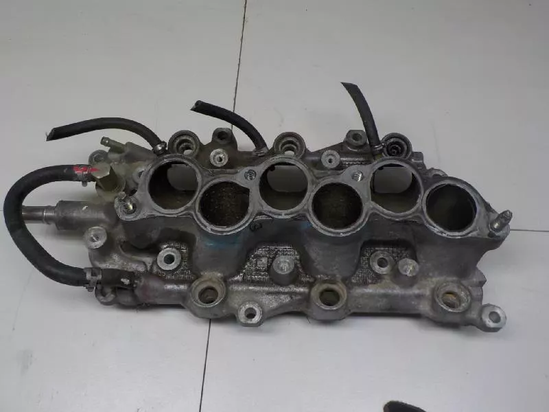 Впускной коллектор ST300490