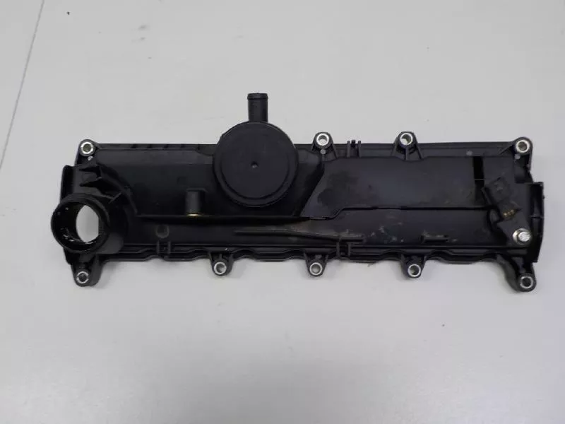 Клапанная крышка ГБЦ BS69500 Клапанная крышка ГБЦ BS69500