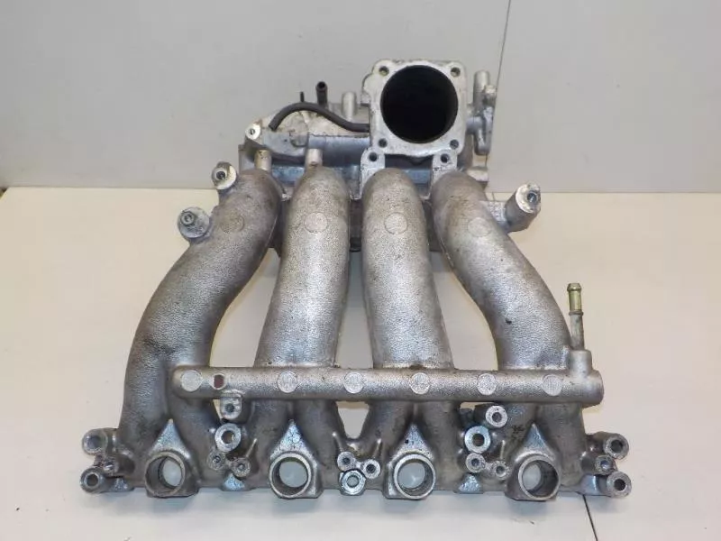 Впускной коллектор ST300532 Впускной коллектор ST300532