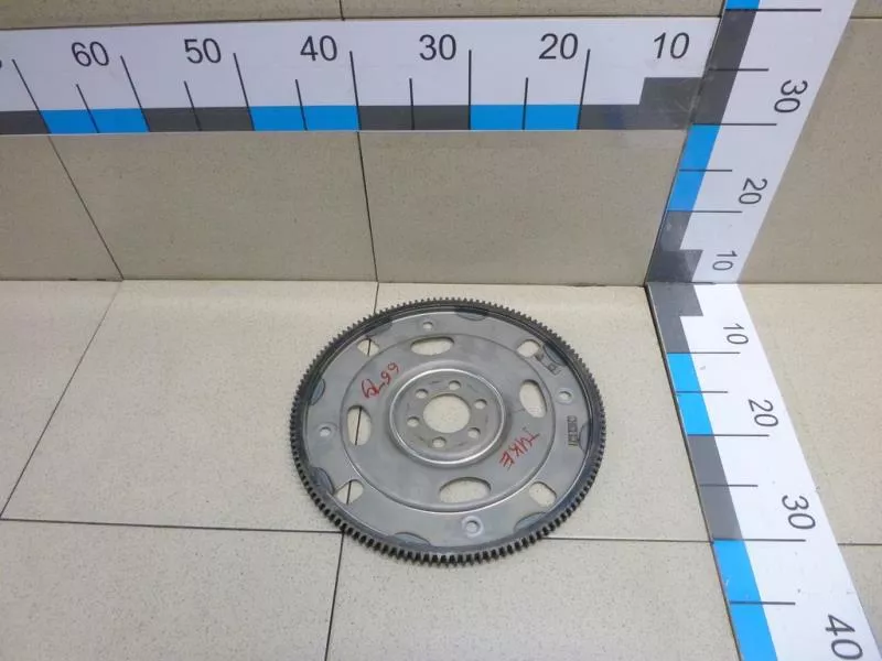 Маховик двигателя BS263915