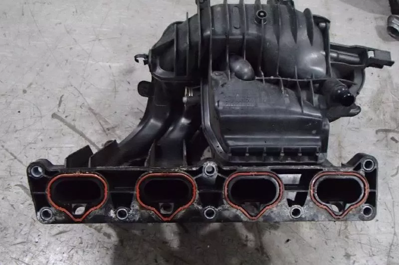 Впускной коллектор ST300700