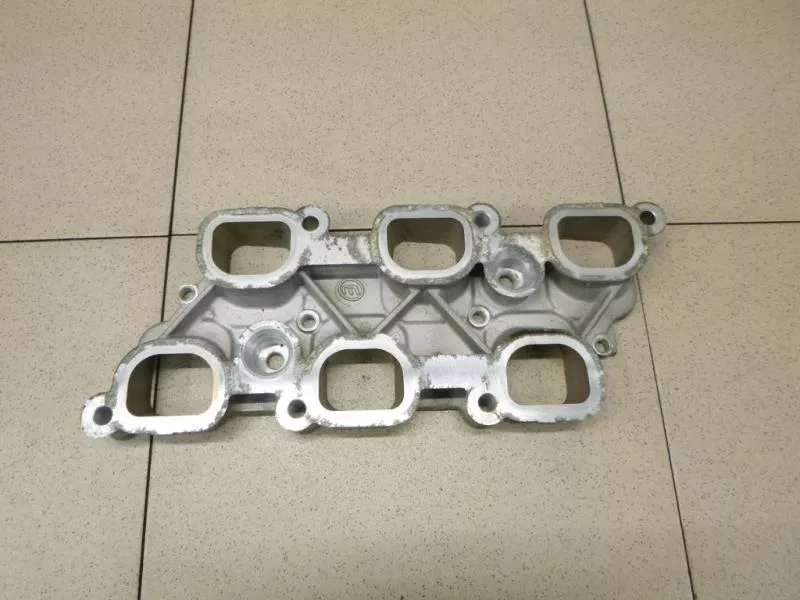 Впускной коллектор ST301387