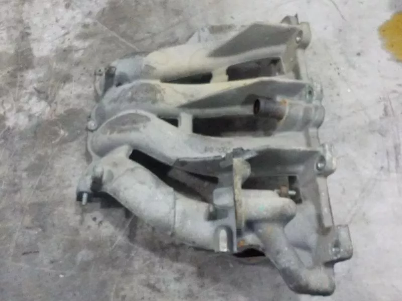 Впускной коллектор ST300951