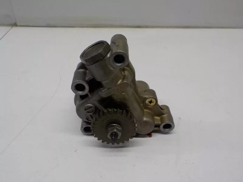 Масляный насос BS251826 Масляный насос BS251826