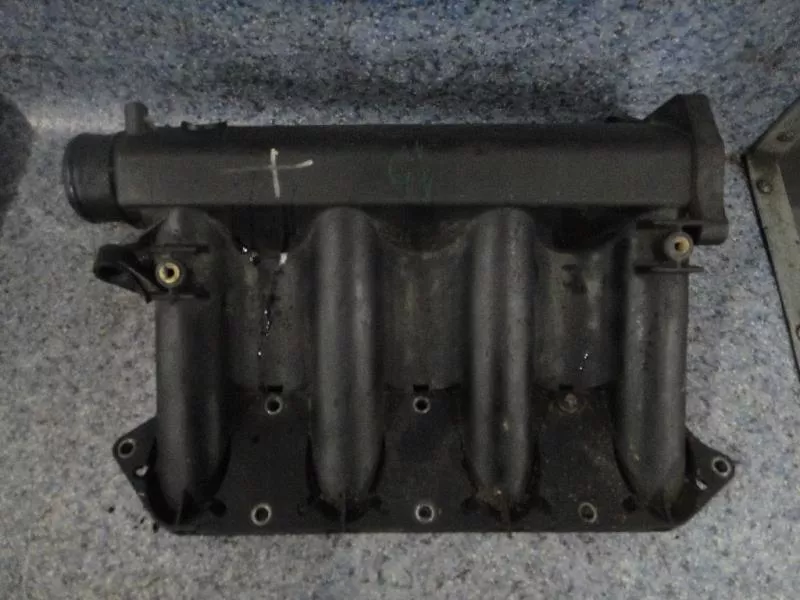 Впускной коллектор ST300944