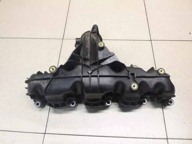 Впускной коллектор ST302365 Впускной коллектор ST302365