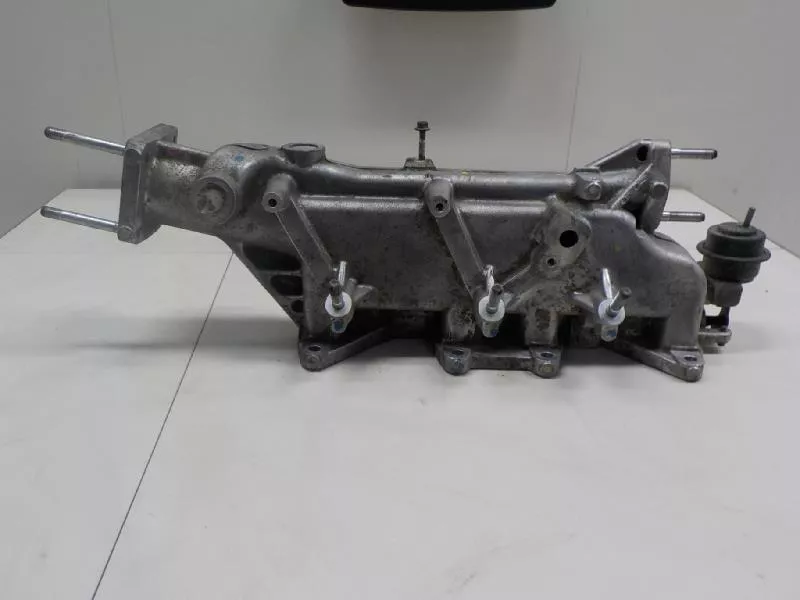 Впускной коллектор ST299935