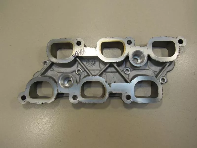 Впускной коллектор ST301390