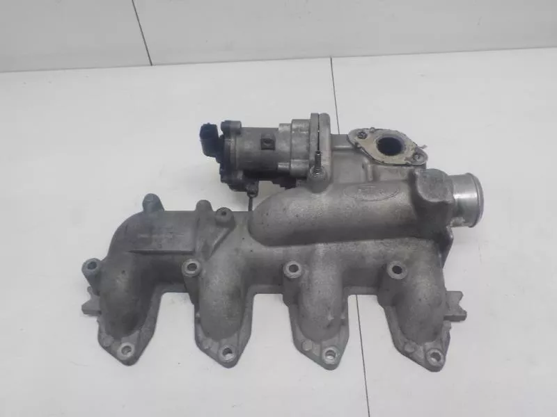 Впускной коллектор ST301850 Впускной коллектор ST301850