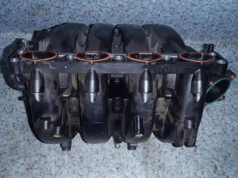 Впускной коллектор ST300863