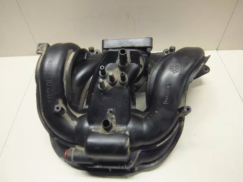 Впускной коллектор ST300748