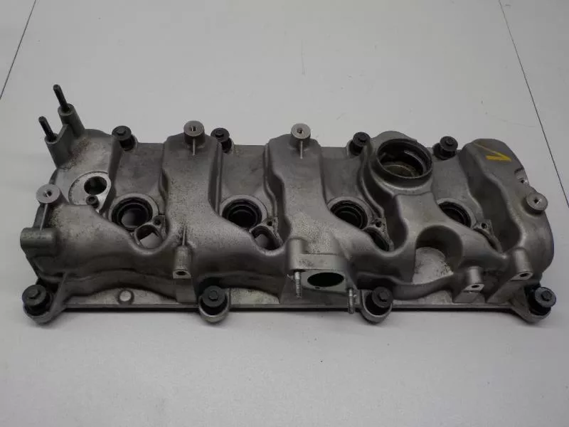 Клапанная крышка ГБЦ BS68471 Клапанная крышка ГБЦ BS68471