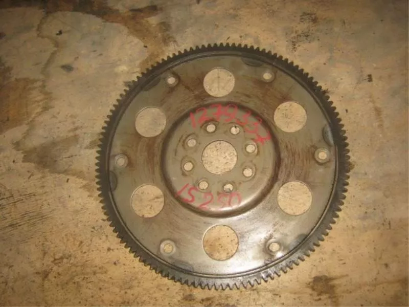 Маховик двигателя BS264923