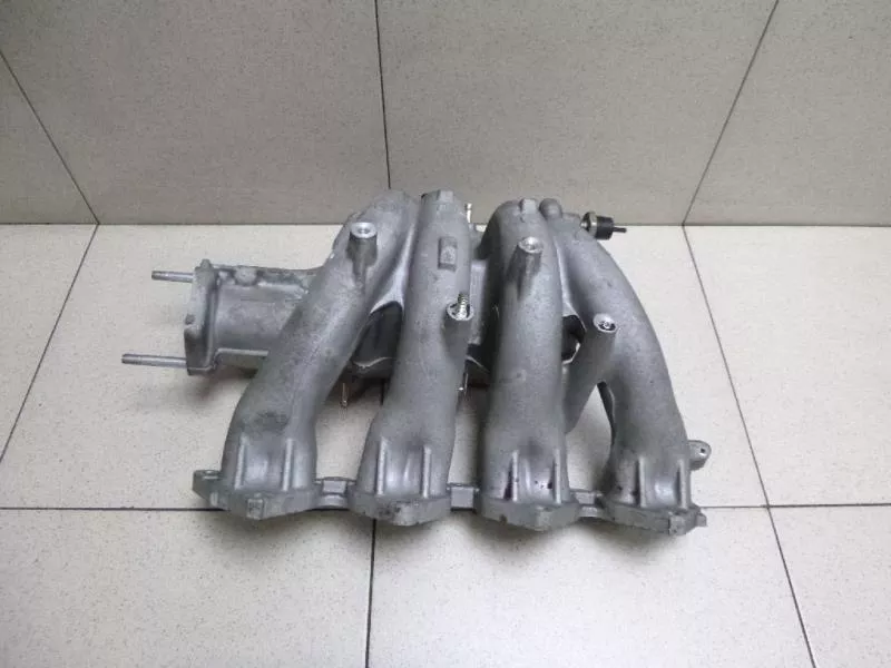 Впускной коллектор ST300127 Впускной коллектор ST300127