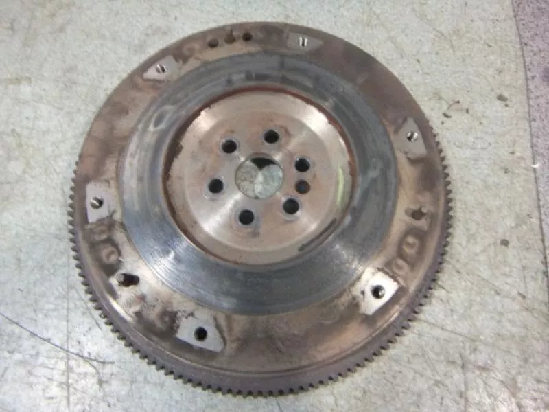 Маховик двигателя BS265788