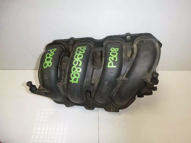 Впускной коллектор ST299082 Впускной коллектор ST299082