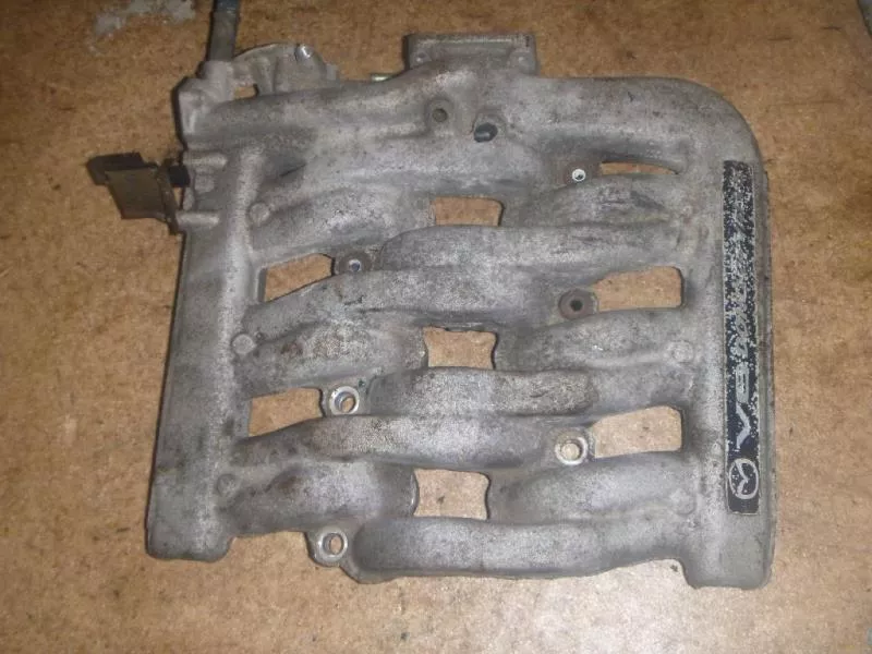 Впускной коллектор ST299515 Впускной коллектор ST299515