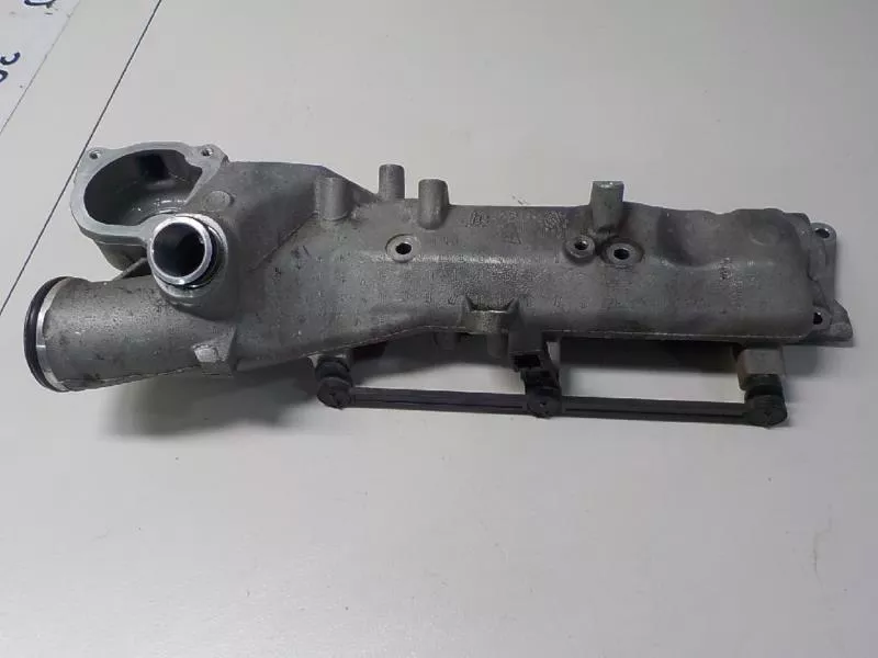 Впускной коллектор ST303186 Впускной коллектор ST303186