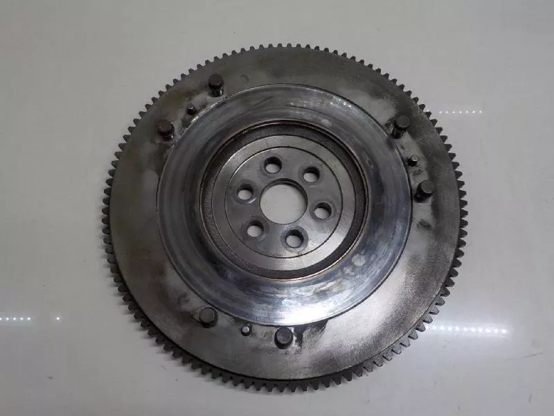 Маховик двигателя BS266974