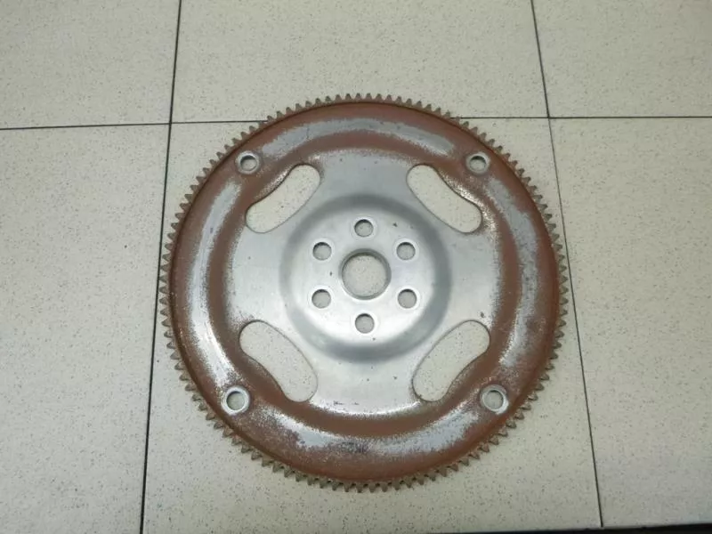 Маховик двигателя BS265258