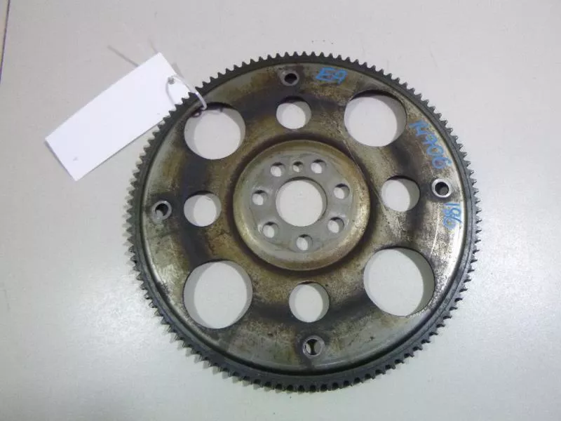 Маховик двигателя BS267036