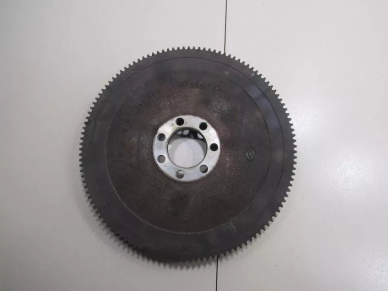 Маховик двигателя BS266130