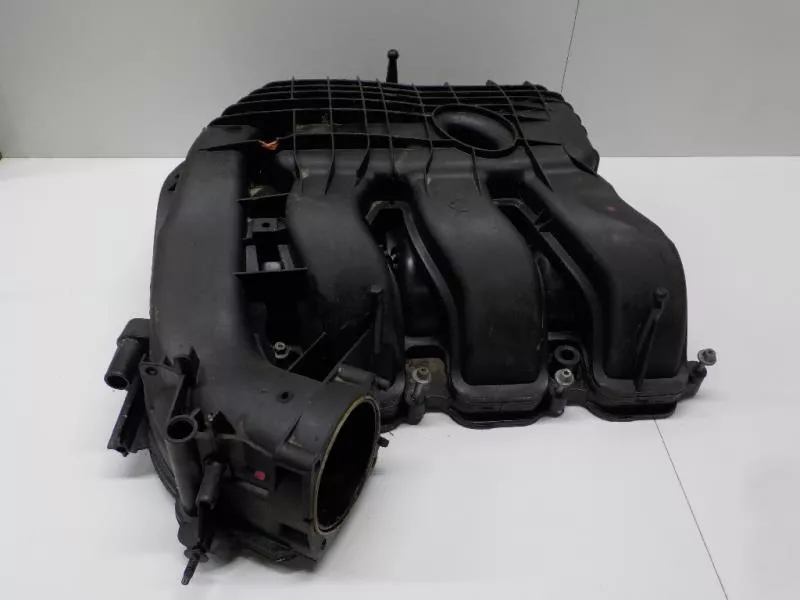 Впускной коллектор ST301656 Впускной коллектор ST301656